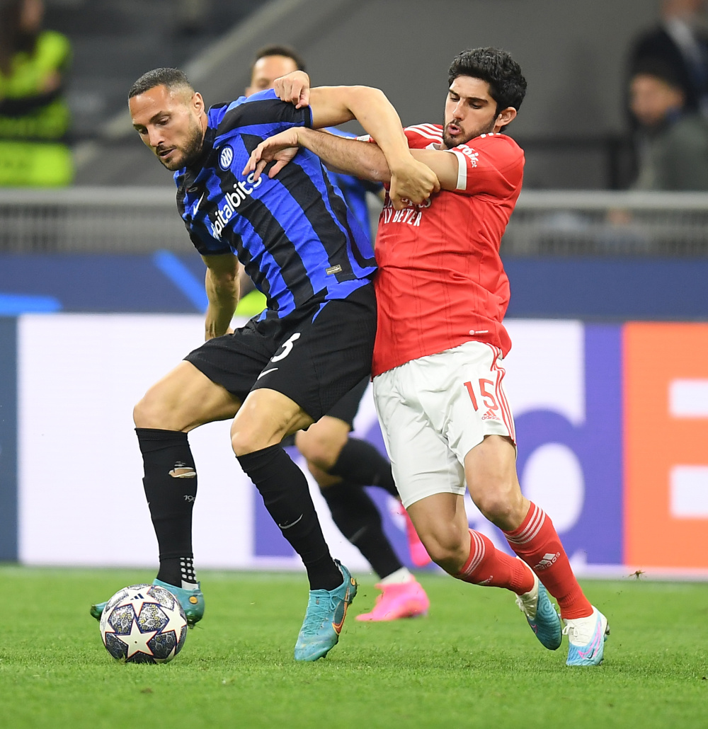 德天空：曼联目前尚未向莱比锡就谢什科转会提交书面报价