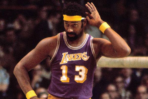 太阳报：穆德里克因宝马车违规贴膜被吊销驾照，罚款199镑