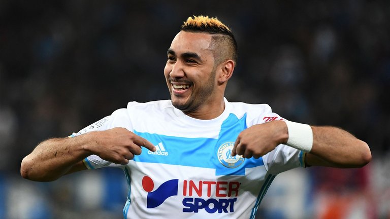 曼联发布赛前预热海报：芒特帅气出镜（曼联官宣赛前海报：芒特帅气亮相）