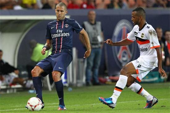 西甲战报：福特闪击，罗德里格斯独造三球，埃尔切4-0巴列卡诺（西甲快讯：福特闪电破门，罗德里格斯独造三球，埃尔切4-0大胜巴列卡诺）