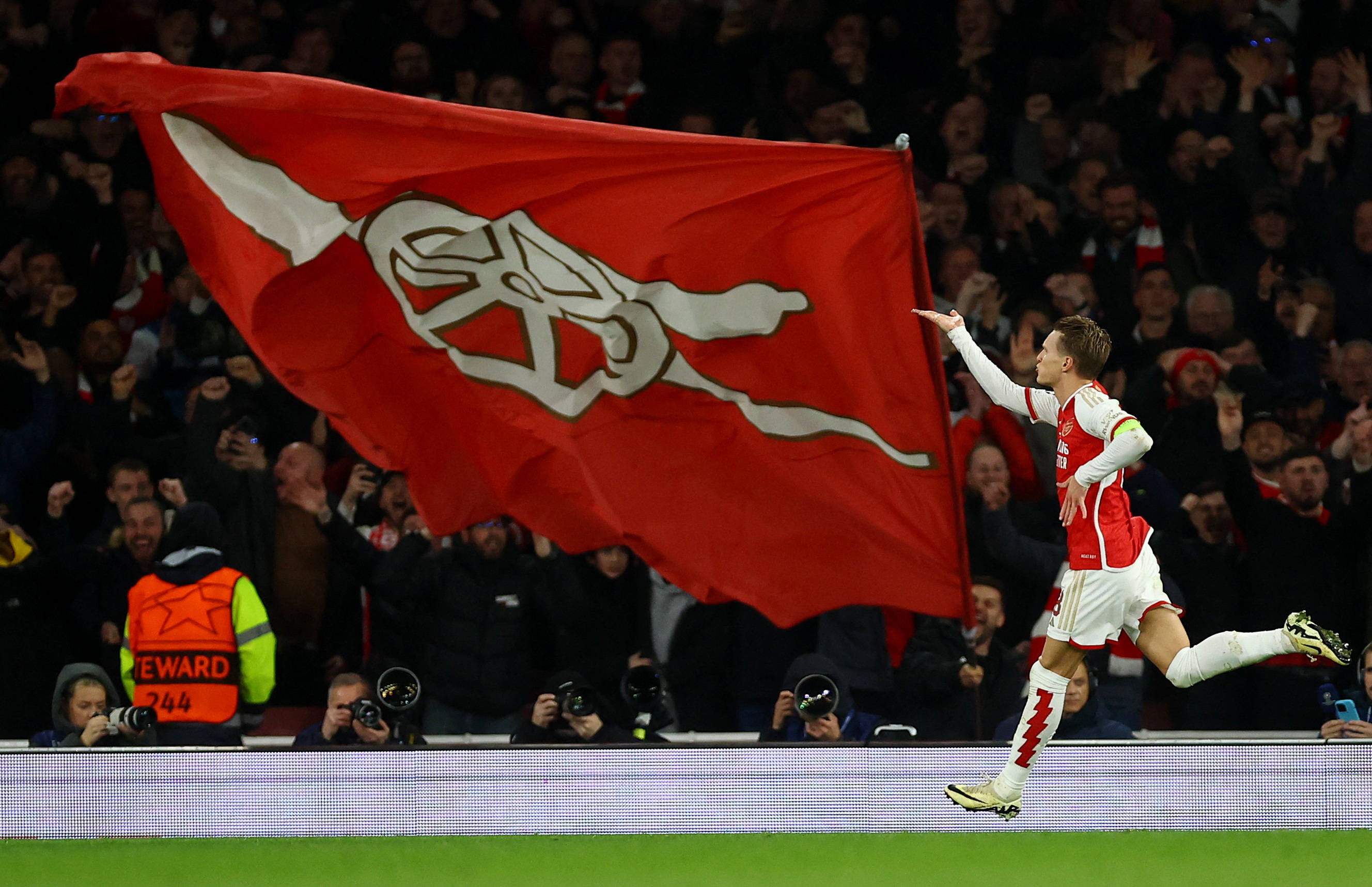 官方：德国名哨兹瓦耶将执法国米vs利物浦的欧冠焦点战