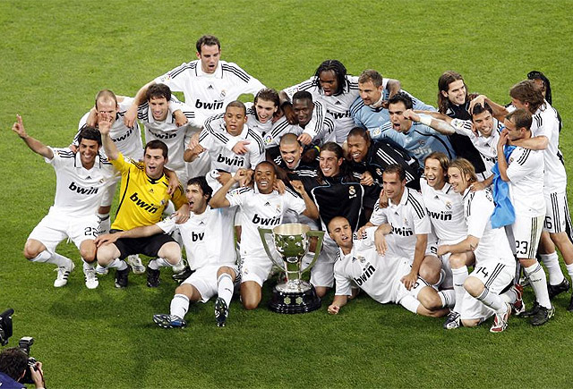 阿斯报：哈维出席丰特的巴萨主席竞选宣讲会，公开反对拉波尔塔（阿斯报：哈维参加丰特的巴萨主席竞选活动，公开表态反对拉波尔塔）