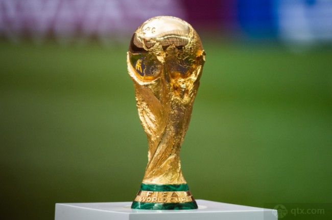 邓加：巴西球员和欧洲球员是不一样的，他们总想上场踢球