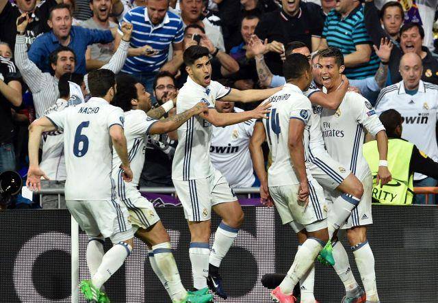 中超比赛亮点：上海海港绝杀山东泰山,