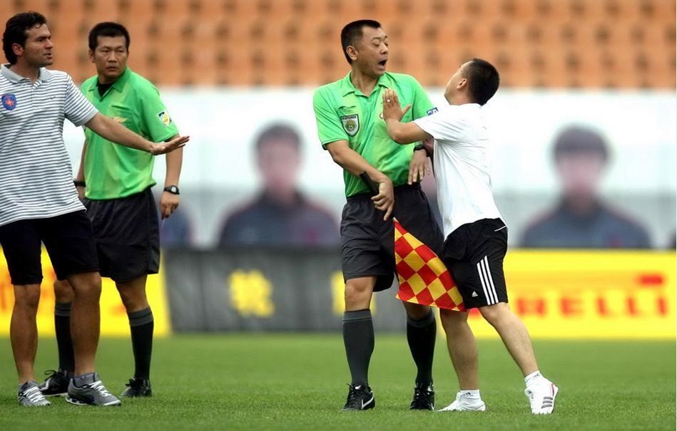 每体：马尔科姆佣金案已开始审理，多位前巴萨高管接受讯问