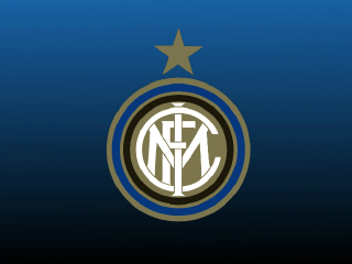 董路批评中国球迷不热爱足球，中国男足多次无缘世界杯，呼吁提升足球热情。（董路称国足球迷缺乏热情：男足屡失世界杯门票，呼吁激发足球热爱）